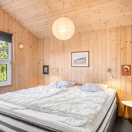 Elisenda - 1km From The Sea By Interhome Semesterbostad