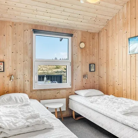 Elisenda - 1km From The Sea By Interhome