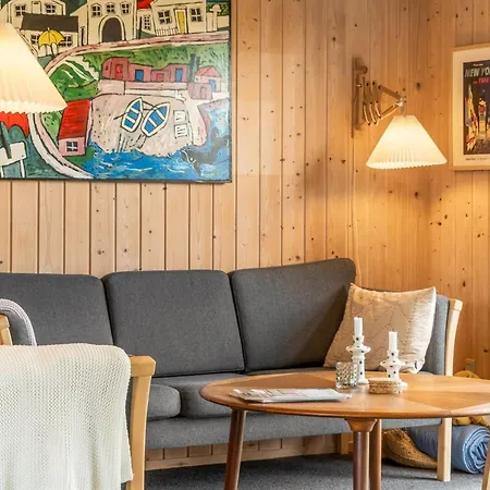 Elisenda - 1km From The Sea By Interhome *